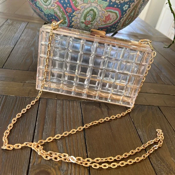 Elegant Transparent Clutch with Gold Chain - Picture 1 of 11